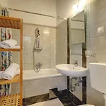 In With Private Pool 度假居