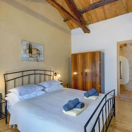 Holiday home In With Private Pool Batlug