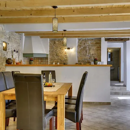 In With Private Pool Holiday home *