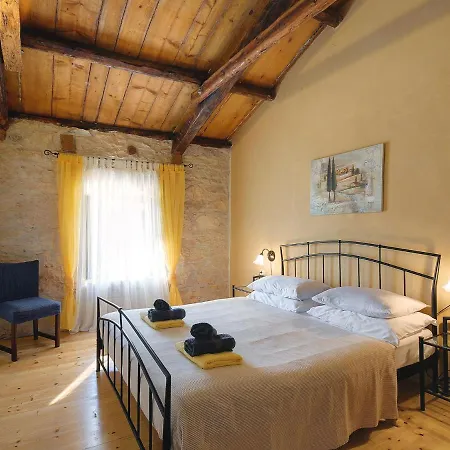 With Private Pool In Istria Hébergement de vacances *