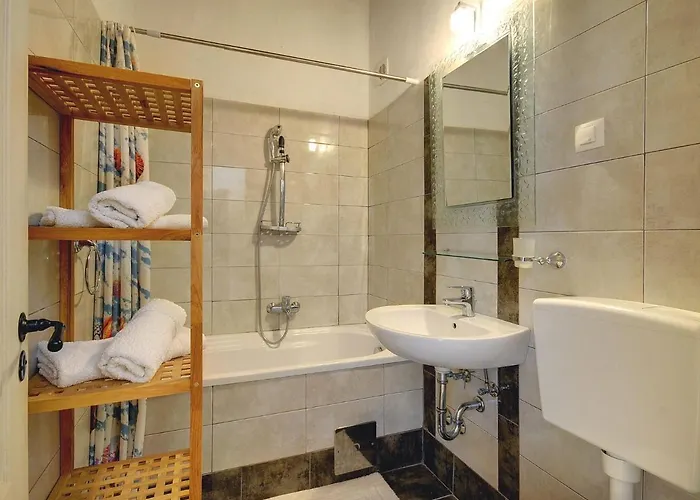 In With Private Pool Semesterbostad