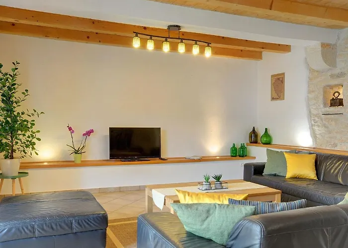 Semesterbostad In With Private Pool *