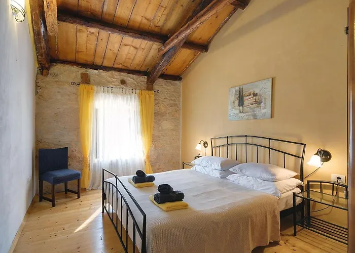 In With Private Pool Semesterbostad *