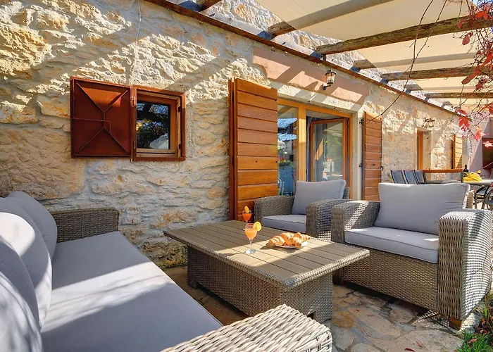 In With Private Pool *